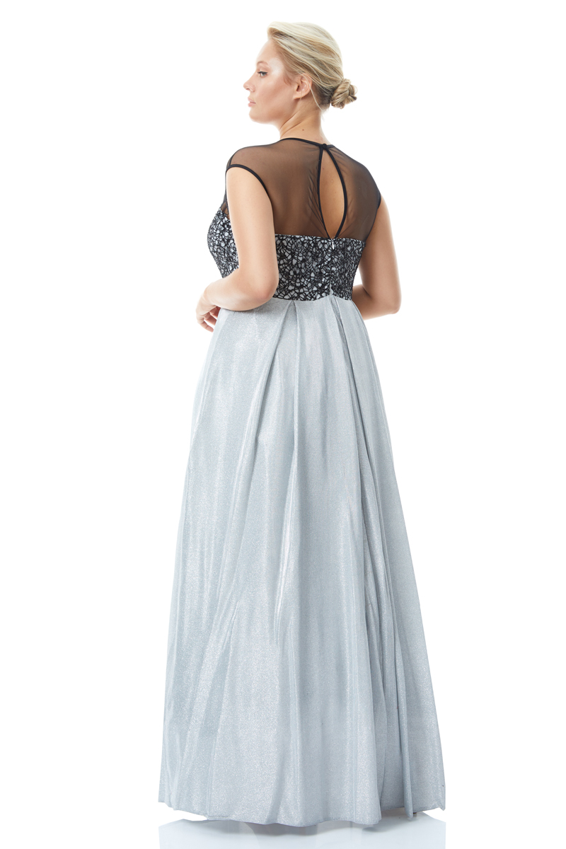 White Plus Size Sleeveless Maxi Dress