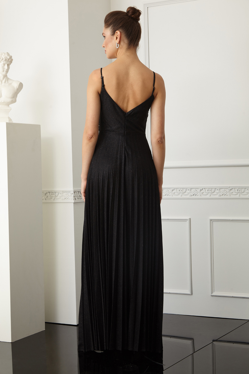 Black glare sleeveless maxi dress
